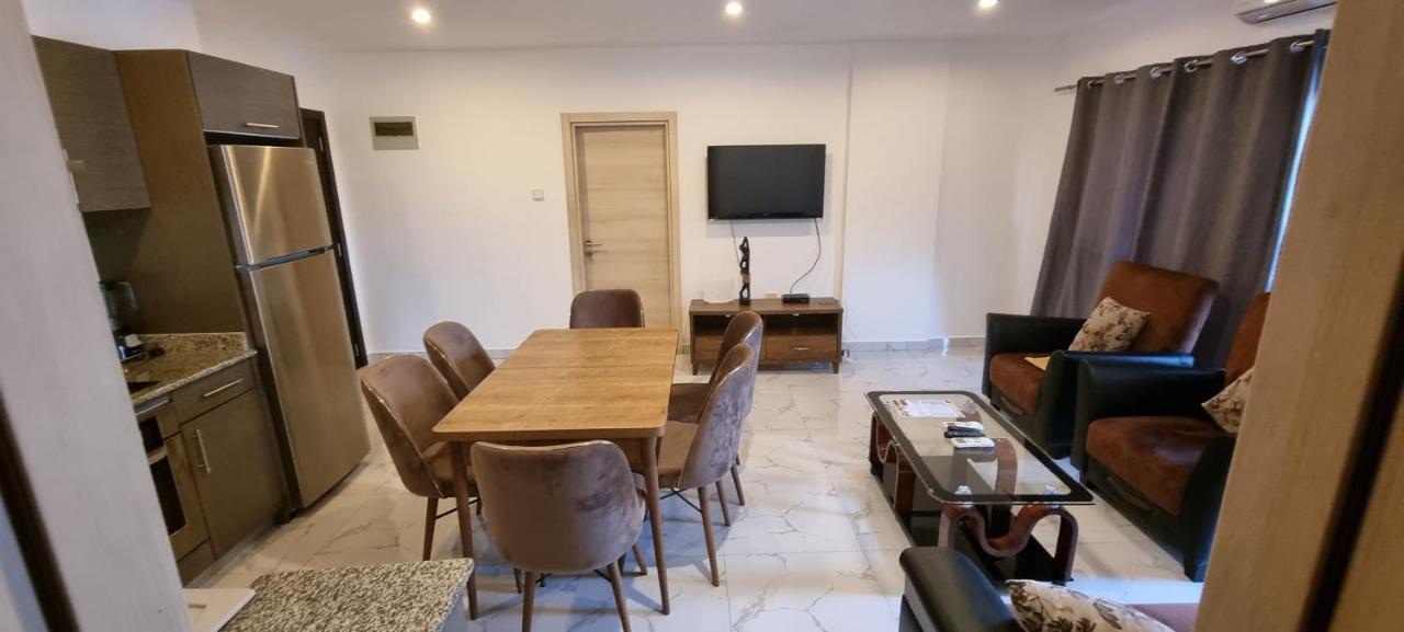 The Gallery Luxury Suites Cpg อีสต์เลกอน ภายนอก รูปภาพ