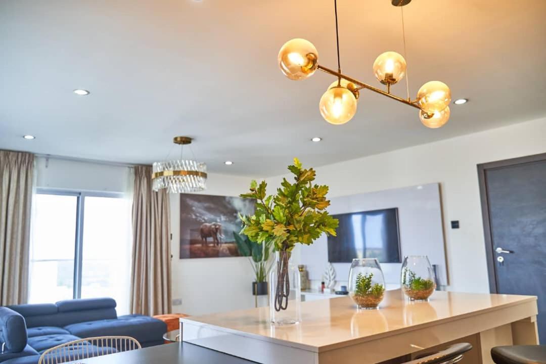 The Gallery Luxury Suites Cpg อีสต์เลกอน ภายนอก รูปภาพ