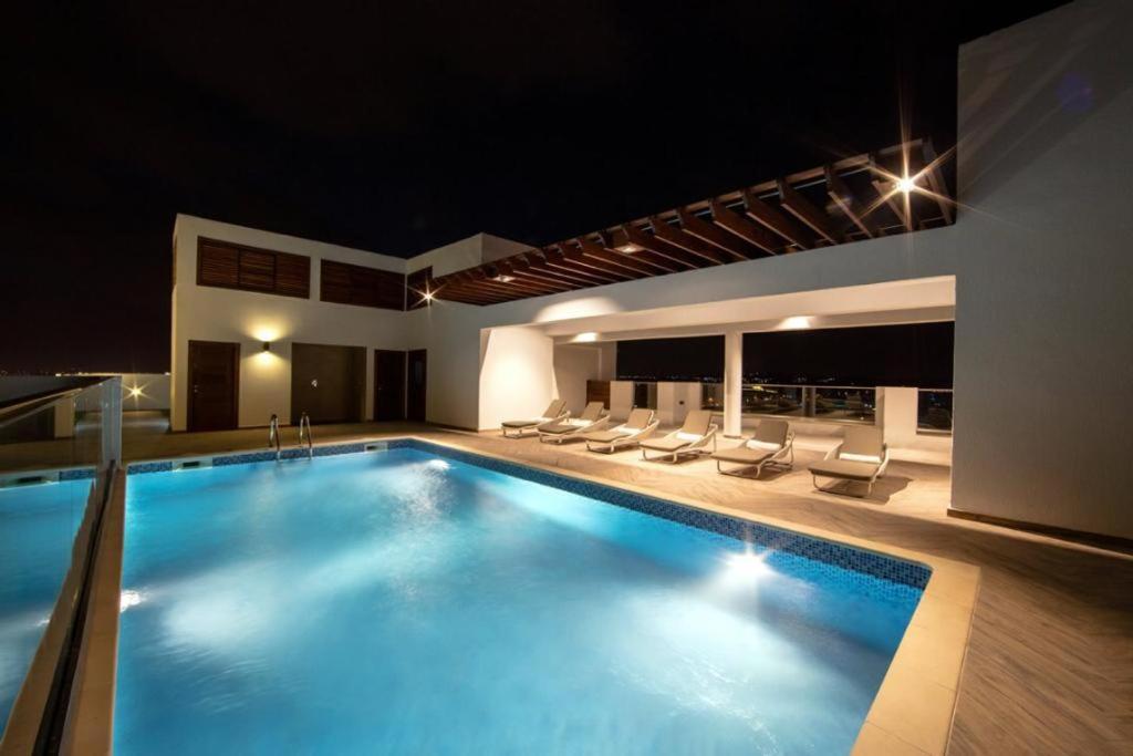 The Gallery Luxury Suites Cpg อีสต์เลกอน ภายนอก รูปภาพ