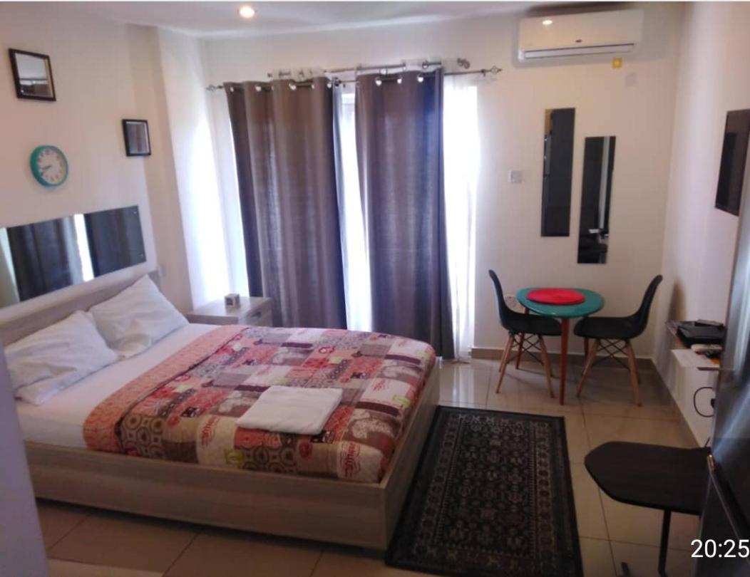 The Gallery Luxury Suites Cpg อีสต์เลกอน ภายนอก รูปภาพ