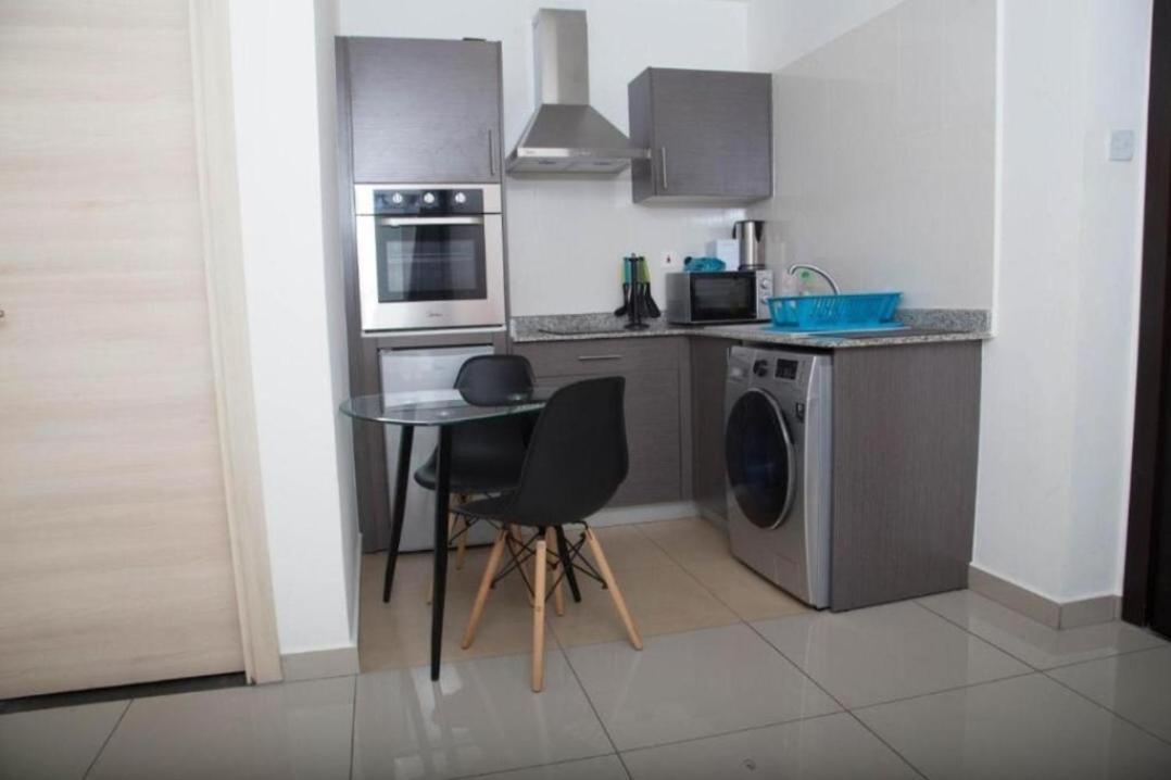 The Gallery Luxury Suites Cpg อีสต์เลกอน ภายนอก รูปภาพ