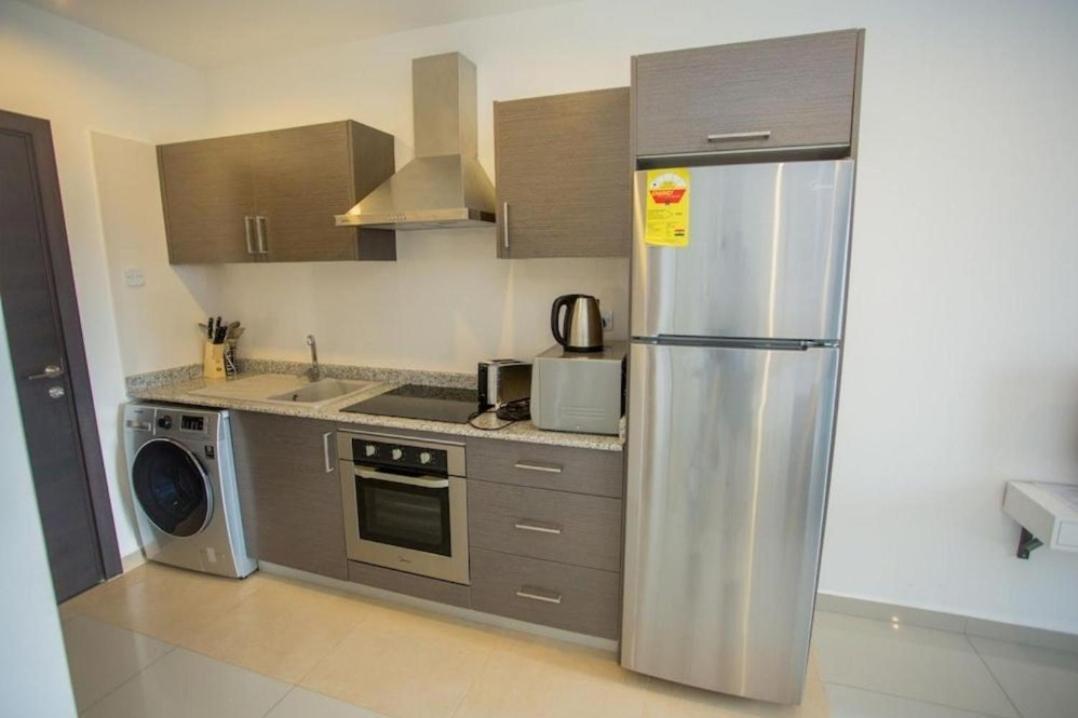 The Gallery Luxury Suites Cpg อีสต์เลกอน ภายนอก รูปภาพ